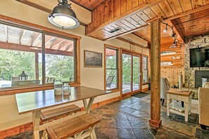 Fridge, microwave, stovetop, dishwasher - Walk to Tuttle Creek Lake: Secluded Scenic Retreat (Manhattan)
