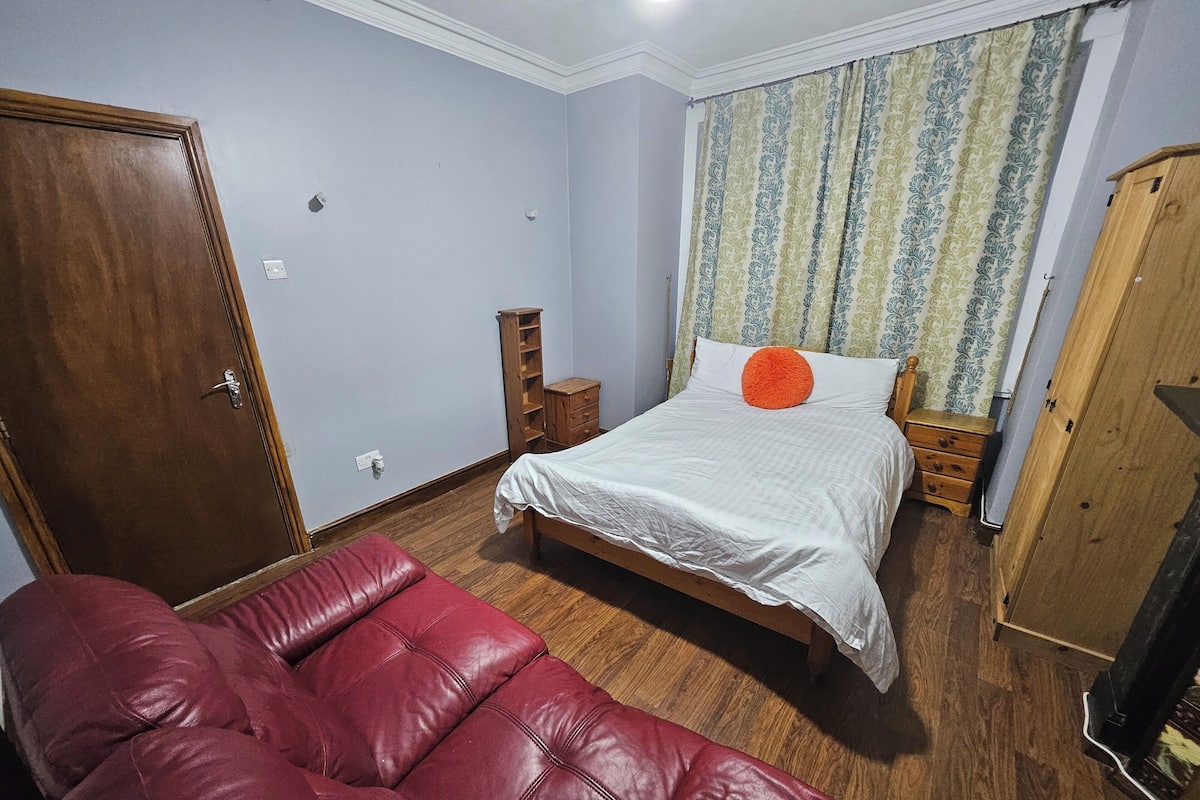 Standard Double Room, 1 Double Bed (Shared) | Free WiFi, bed sheets