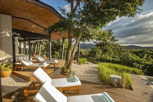 Tamarindo Jungle Villa : Your Perfect Costa Rican Getaway Awaits