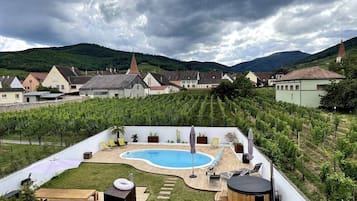 Piscine extérieure, piscine chauffée