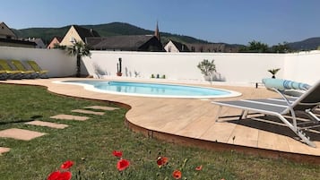 Piscine extérieure, piscine chauffée