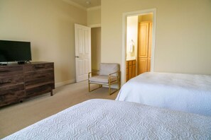 2 chambres, fer et planche Ă repasser, Wi-Fi gratuit, draps fournis