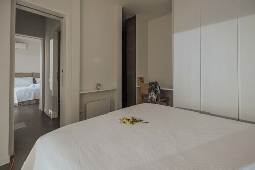 Villa Pelagia Summary