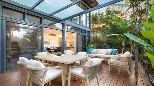 Byron Beachside Bliss - with pool & beach access