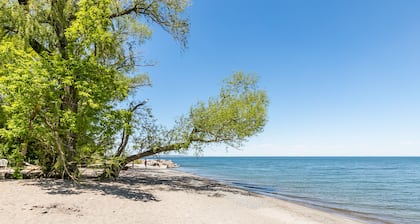 GLOBALSTAY. Waterfront 5BR Townhouse. Private HOT TUB, Gym, Sauna