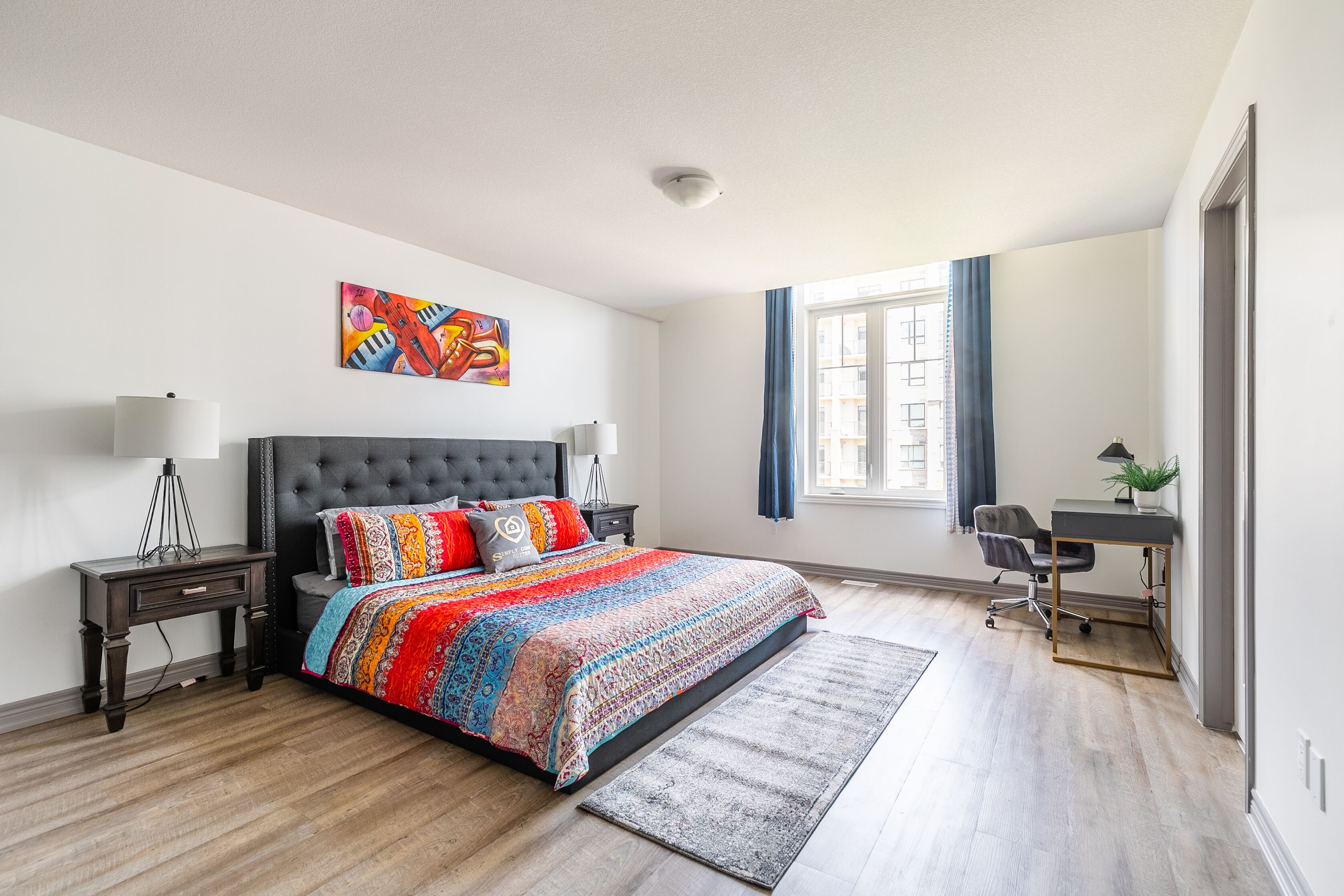 Nhà liên kế Cao cấp, 5 phòng ngủ, bồn tắm nước nóng | 5 phòng ngủ, bộ đồ giường kháng dị ứng, trang trí khác biệt 