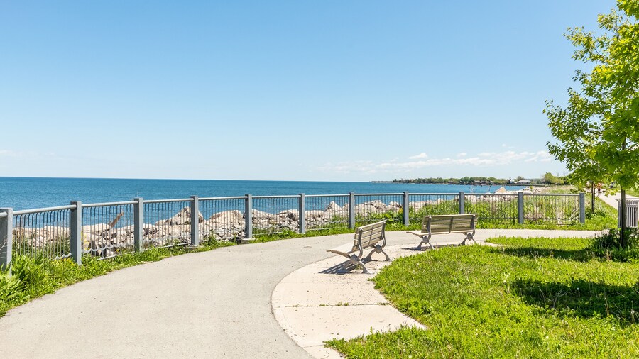 GLOBALSTAY. Waterfront 5BR Townhouse. Private HOT TUB, Gym, Sauna