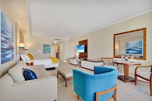 Desk, iron/ironing board, WiFi, bed sheets