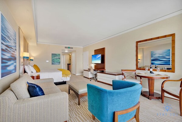 Desk, iron/ironing board, WiFi, bed sheets