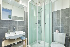 Badewanne, Haartrockner