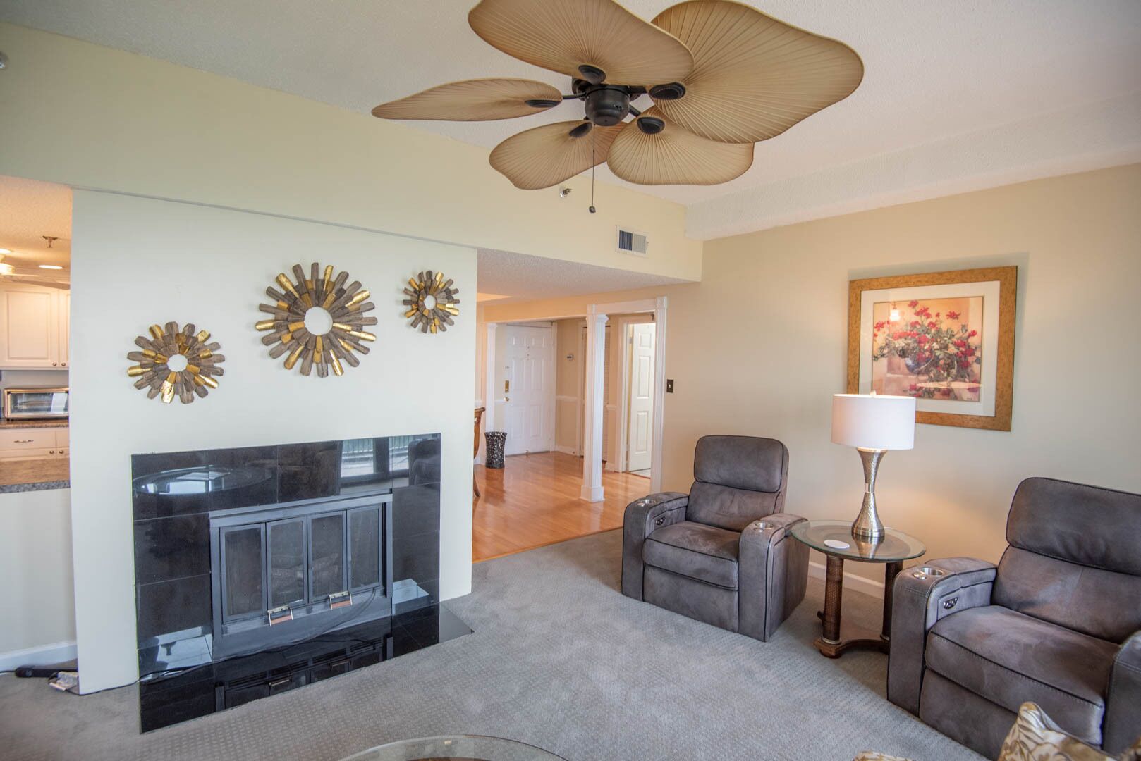 Top Floor Sugar Mountain Condo (pool, gym, views!)