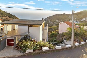 Property grounds - Holiday Home Madeira Aurelio Village with Sea View, Terrace & Wi-Fi (Campanário)