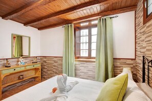 2 habitaciones, tabla de planchar con plancha y wifi gratis 