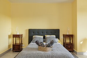 2 bedrooms, iron/ironing board, free WiFi, bed sheets - Between Sky and Foliage – Cottage with Private Pool (HAUX)