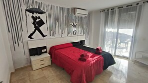 6 makuuhuonetta, silitysrauta/-lauta, ilmainen Wi-Fi