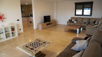 Een dvd-speler en een stereo