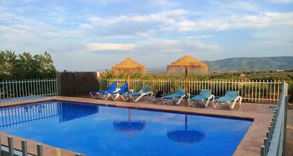 Villa Casa Rural la Montana 2 mit Pool, Garten und WLAN