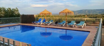 Villa Casa Rural la Montana 2 avec piscine, jardin et Wi-Fi