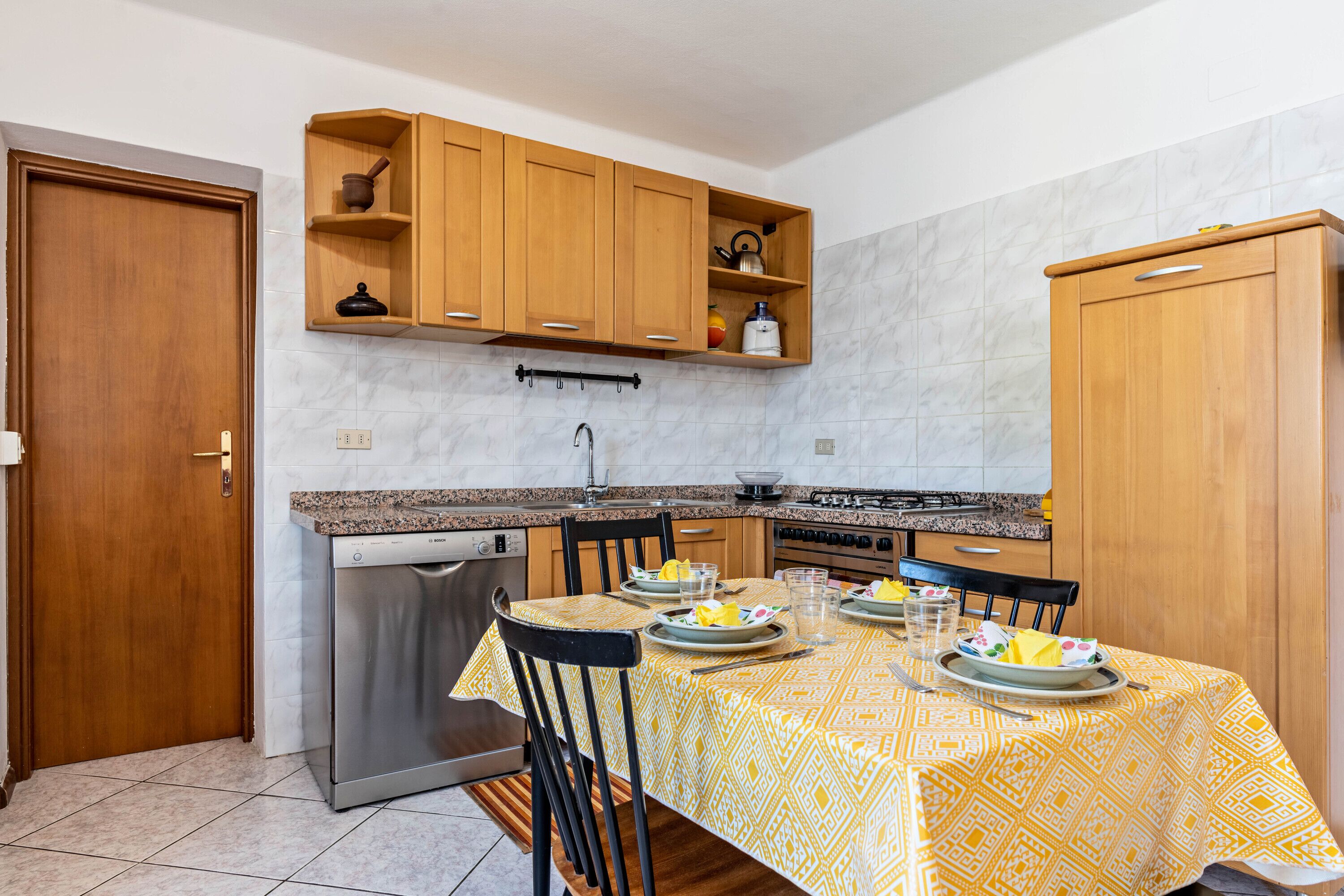 Apartment "La Coccola di Giovanni" with Mountain View, Garden & A/C