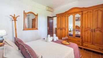 2 habitaciones, tabla de planchar con plancha y wifi gratis