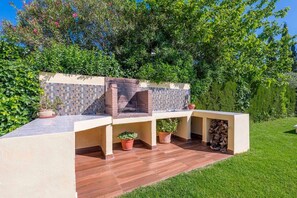 Property grounds - Villa "Casa Rural Casa de Noa" with Private Pool, Private Garden & Wi-Fi (Sevilla)