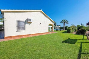 Exterior - Villa "Casa Rural Casa de Noa" with Private Pool, Private Garden & Wi-Fi (Sevilla)