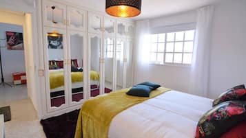 3 bedrooms, iron/ironing board, free WiFi, bed sheets