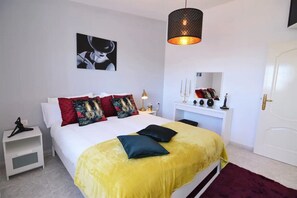 3 bedrooms, iron/ironing board, free WiFi, bed sheets