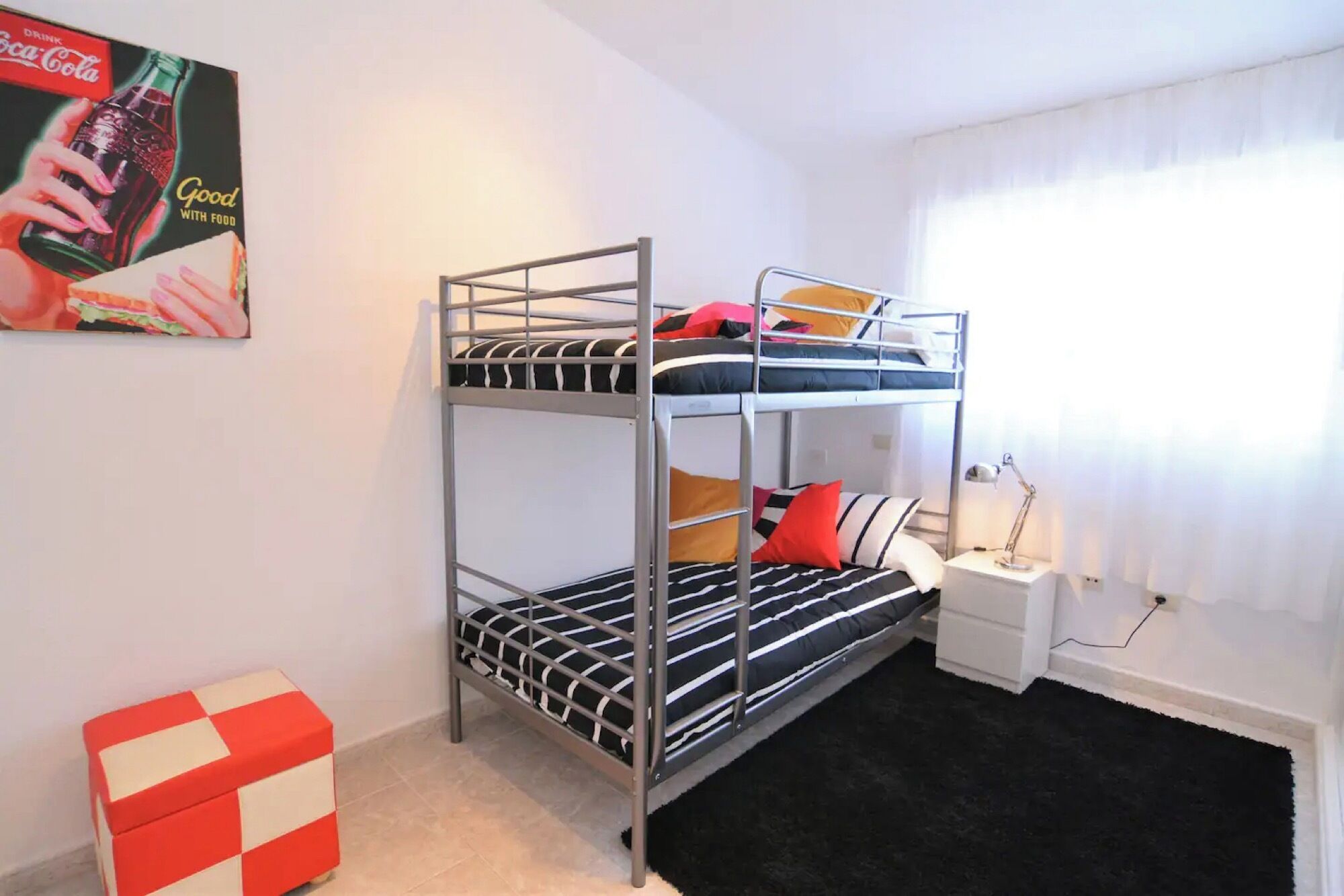 3 habitaciones, tabla de planchar con plancha y wifi gratis 