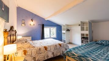 3 habitaciones, wifi gratis y ropa de cama