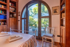 3 camere, ferro/asse da stiro, Wi-Fi gratuito, lenzuola