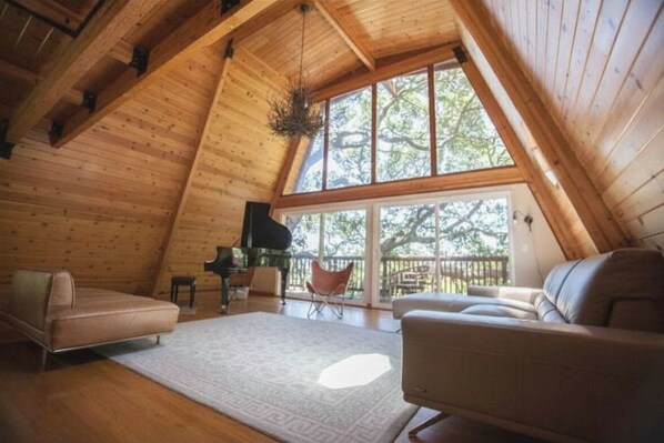 TV, DVD player, stereo, offices