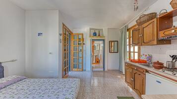 1 chambre, Wi-Fi gratuit, draps fournis