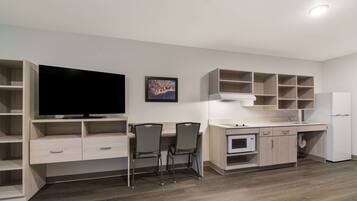 Individually furnished, desk, laptop workspace, blackout curtains
