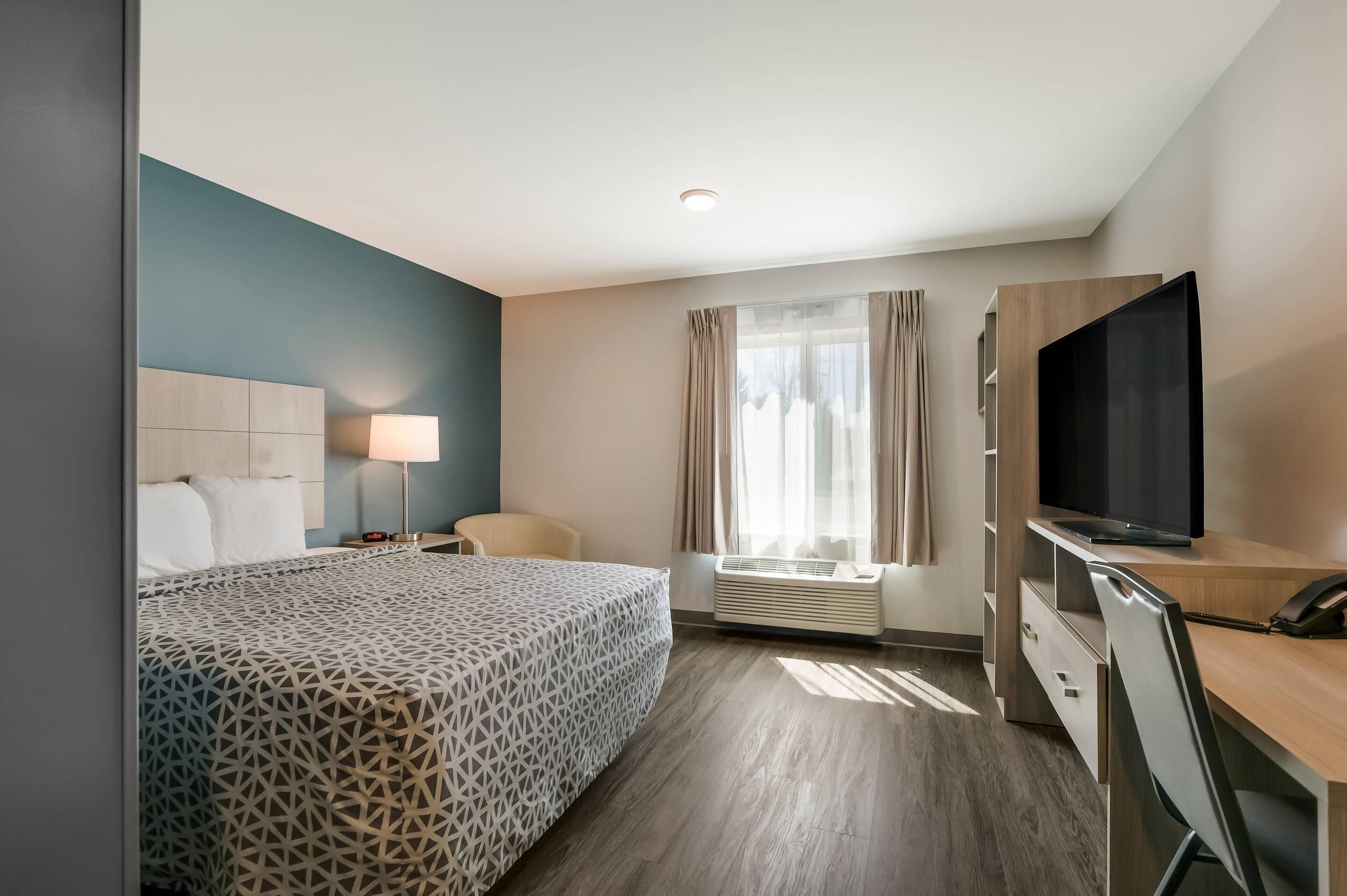 Photo - WoodSpring Suites Knoxville West