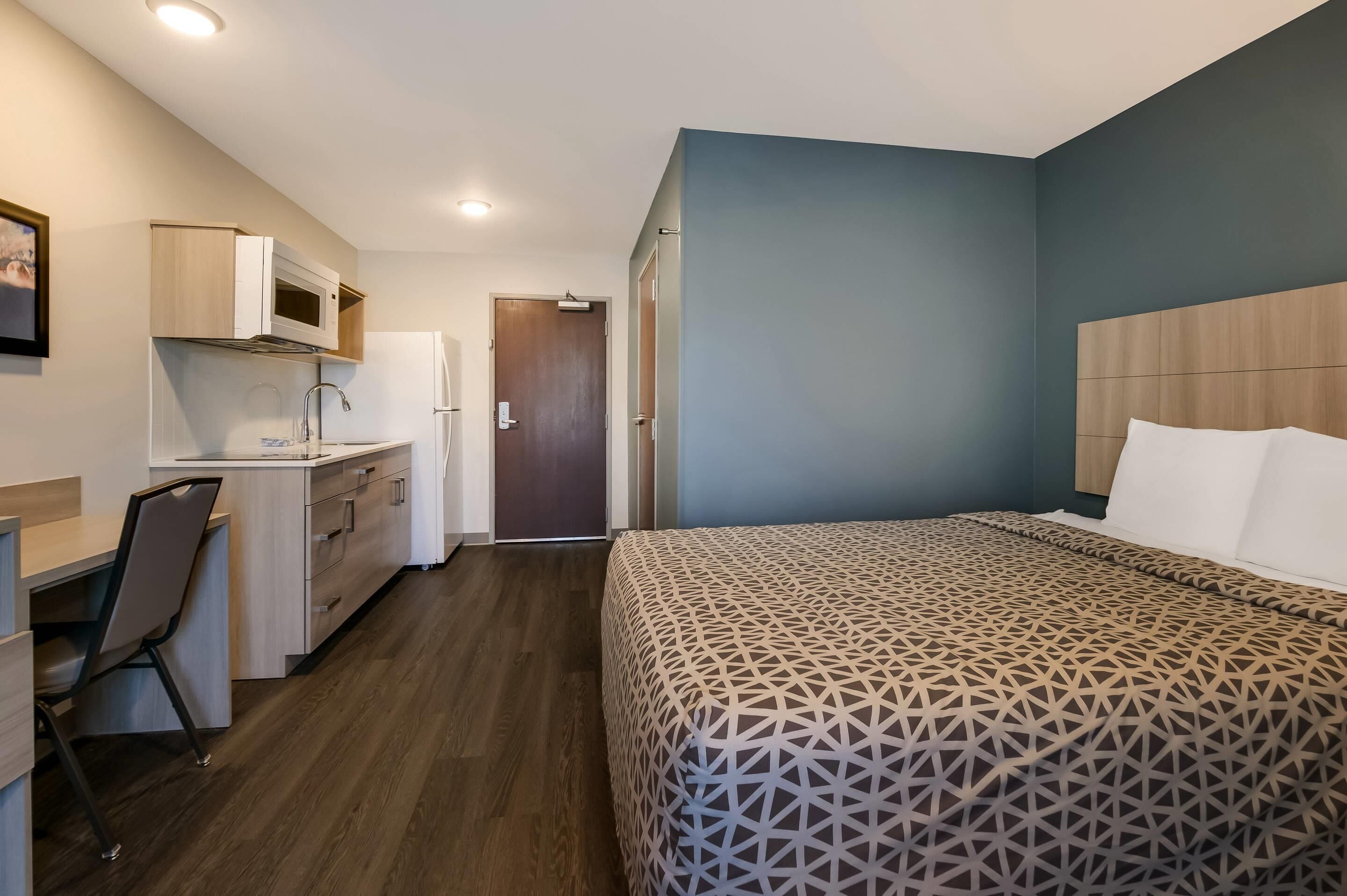Photo - WoodSpring Suites Knoxville West