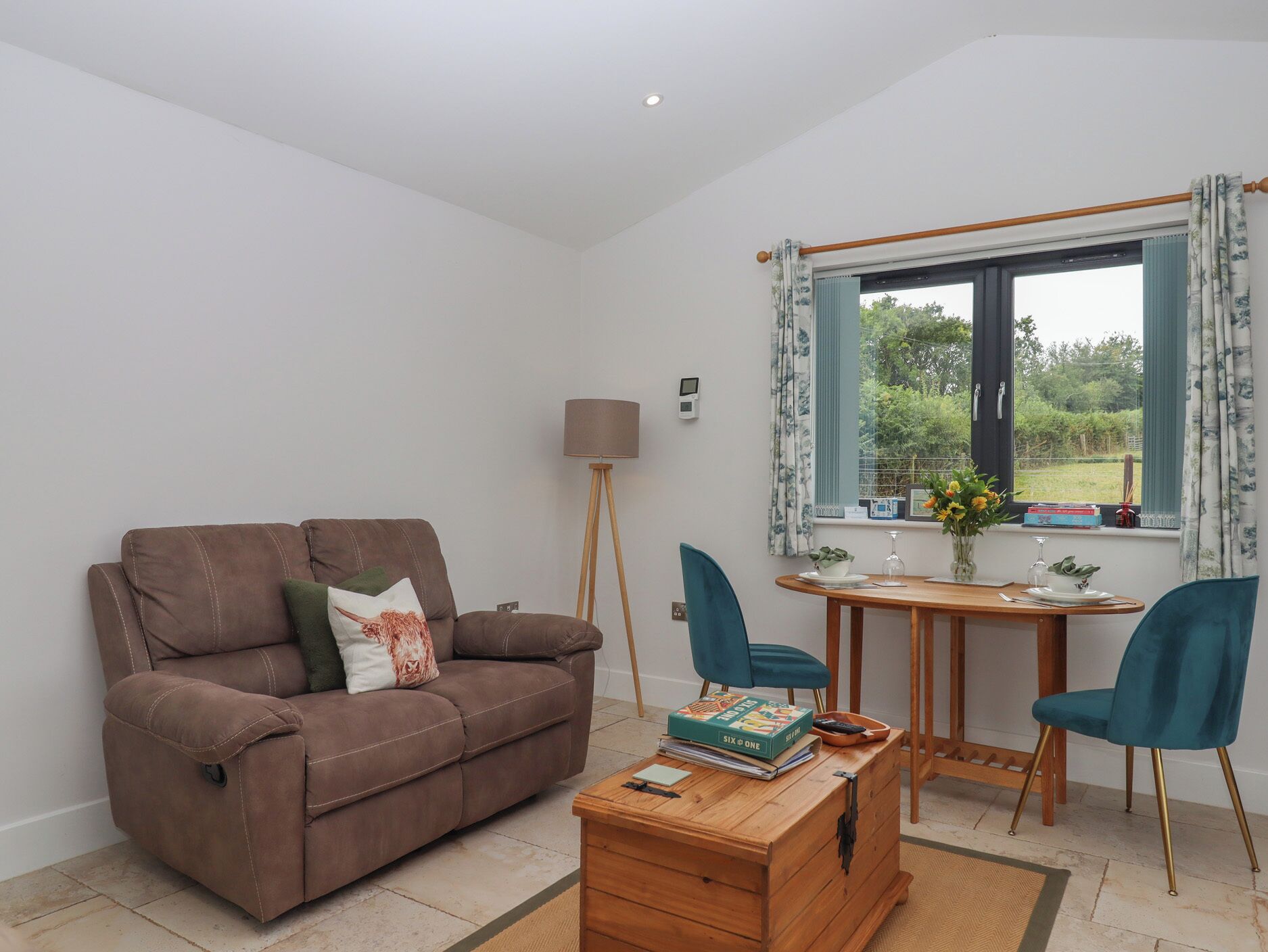 Cottage | Living area