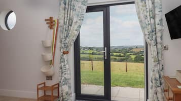 Cottage | 1 bedroom, individually decorated, individually furnished, free WiFi