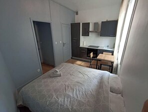 1 غرفة نوم ومكتب