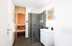 House | Bathroom