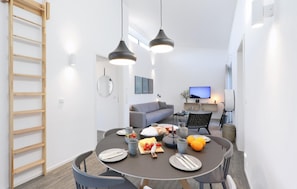 Living room - Stunning Home in Lembruch/dümmer See With 2 Bedrooms, Wifi and Indoor Swimming Pool (Lembruch)