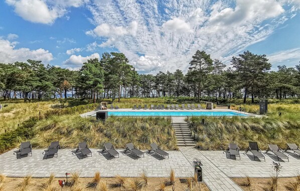 Indoor pool, outdoor pool