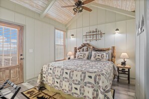 2 bedrooms, free WiFi, bed sheets