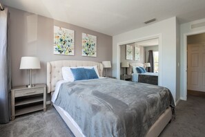 3 bedrooms, desk, iron/ironing board, free WiFi