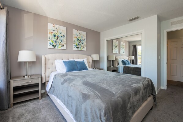 3 bedrooms, desk, iron/ironing board, free WiFi