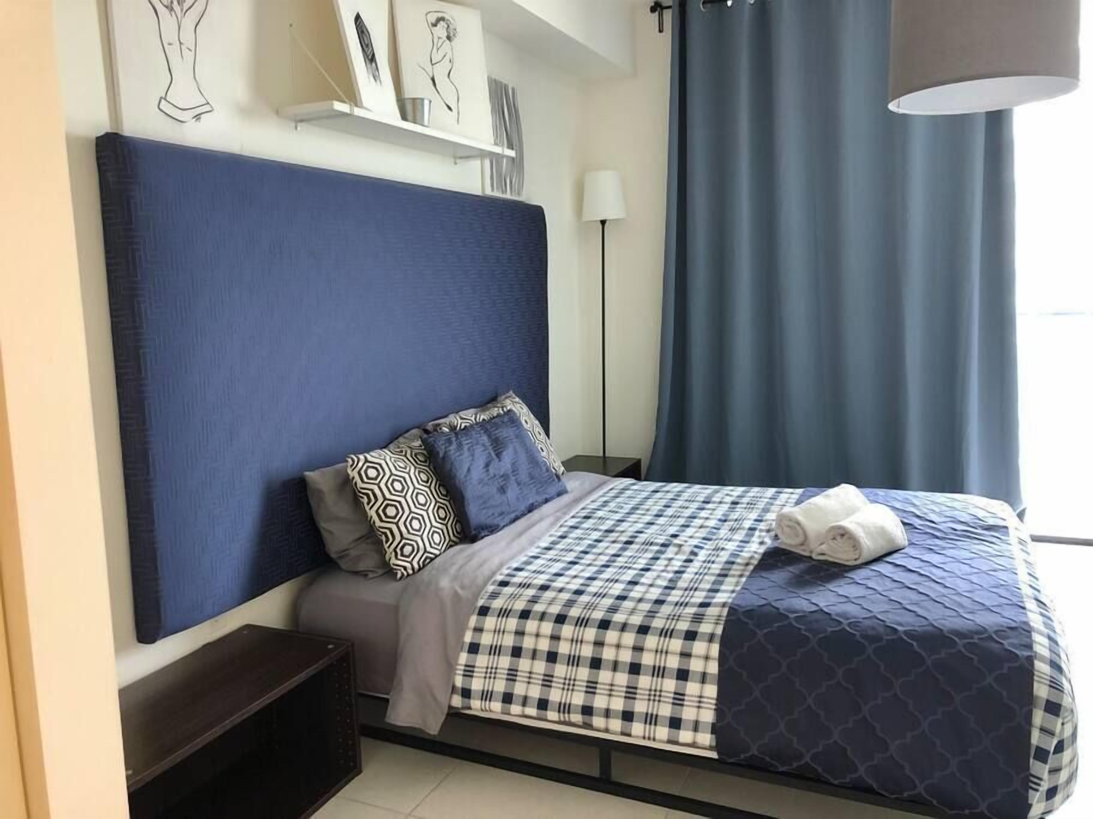 A1206 AWESOME 2/2 Downtown Doral Apartment