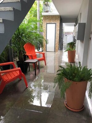 Interior - THE GROVE 5    10 MIN FROM THE BEACH In the heart of Coconut Grove and CocoWalk (Miami)