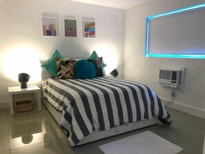 1 bedroom, desk, iron/ironing board, WiFi