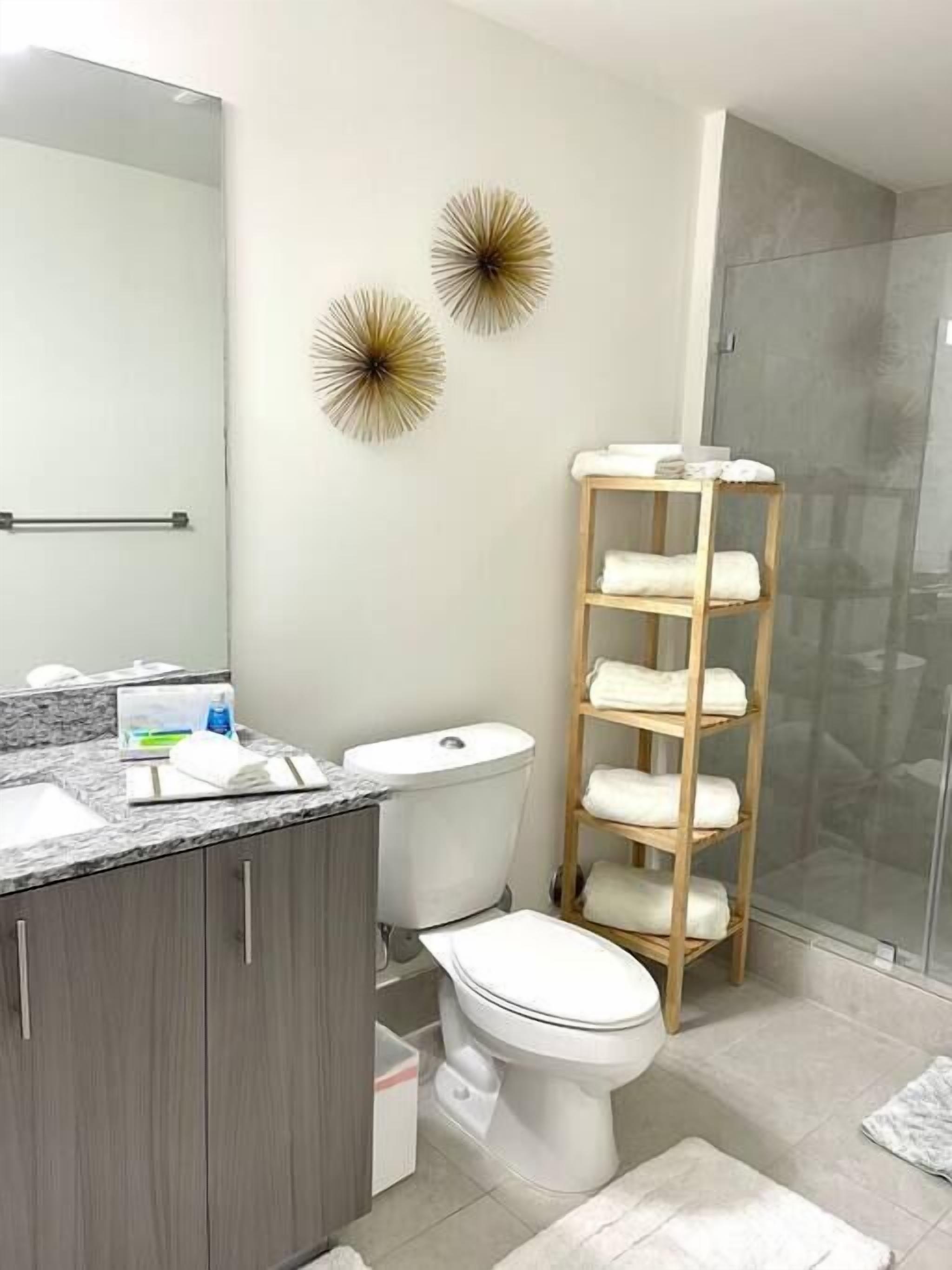 A1608 AWESOME Downtown Doral Apartment