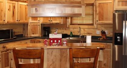 New Cabin Just Waiting For Your Next Adventure